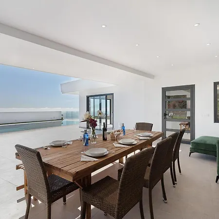 Alba House * 阿德耶