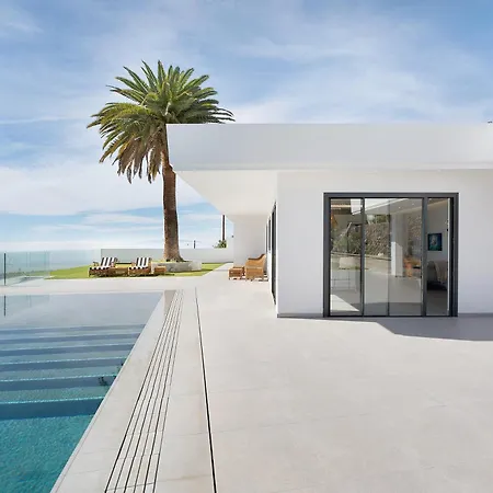 Alba House Villa *