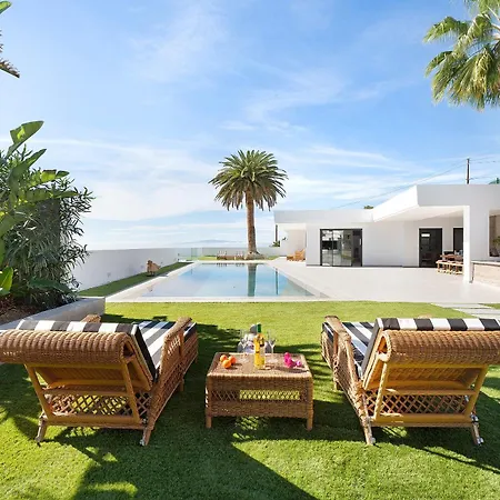 Alba House * 阿德耶