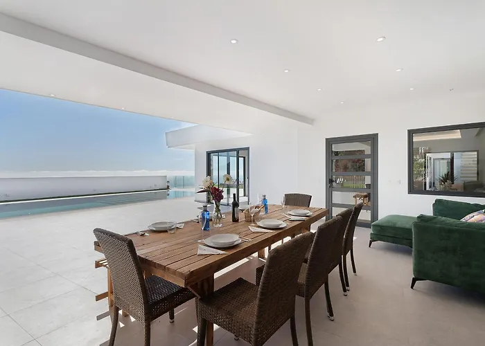 Alba House * 阿德耶