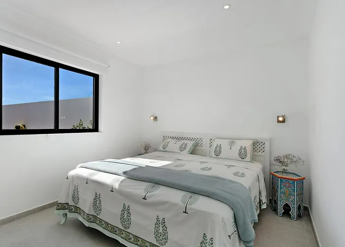 Alba House 阿德耶